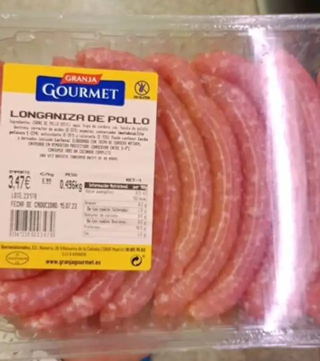 Longaniza de pollo front packaging