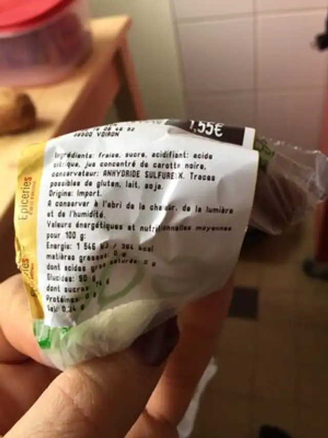 Fraise entiere deshydratee ingredients label