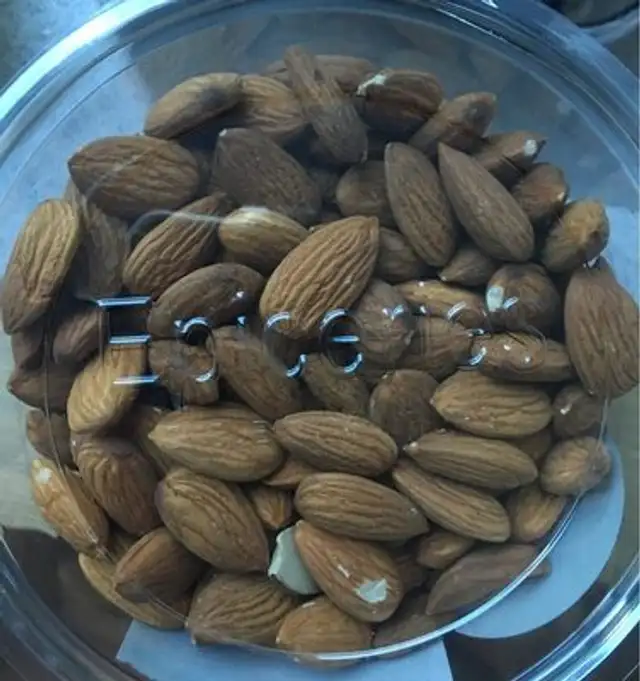Amandes décortiquées