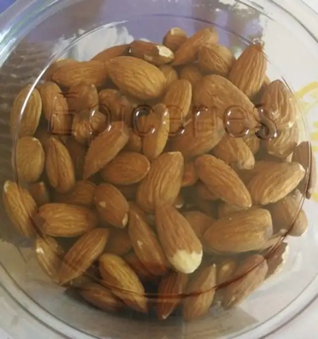 Amandes décortiquées