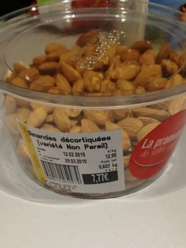 Amandes décortiquées