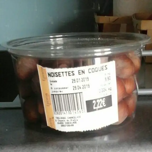 Noisettes en coques