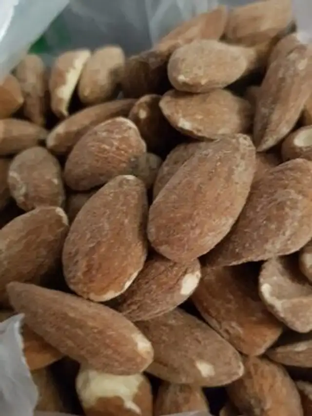 Amandes grillées a sec et salées