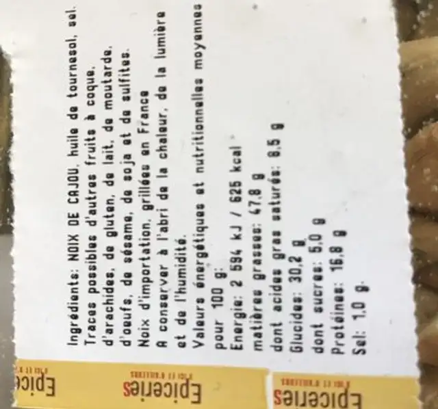 Noix de cajoux grillées à l'huile et salées ingredients label