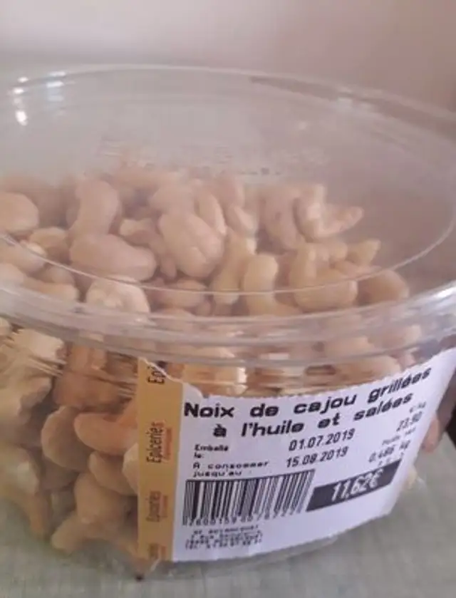Noix de Cajou nutrition facts table