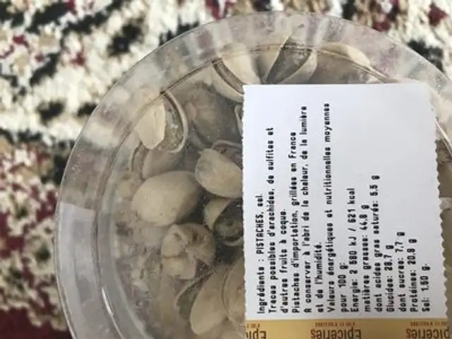 Pistaches grillees à sec et salees ingredients label