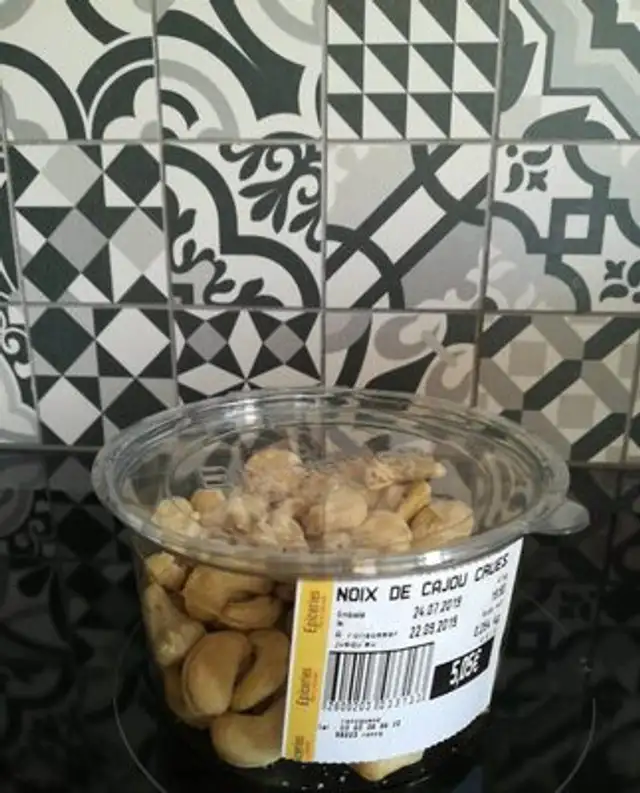 Noix de cajou crues