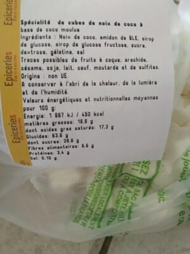 Spécialité de coco cubes nutrition facts table