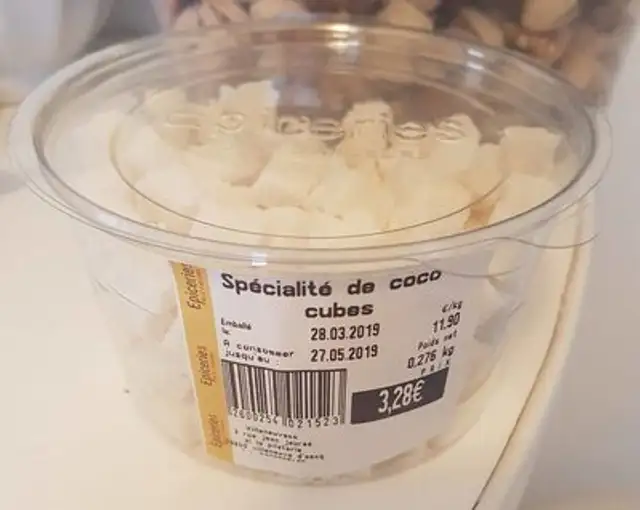 Spécialité de coco cubes