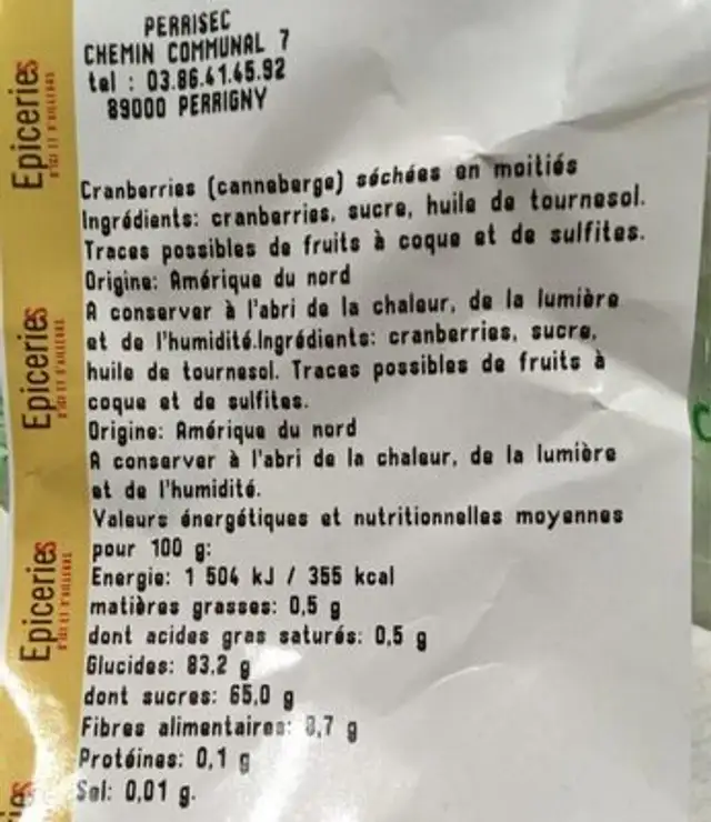 Cranberries sechees en moities nutrition facts table