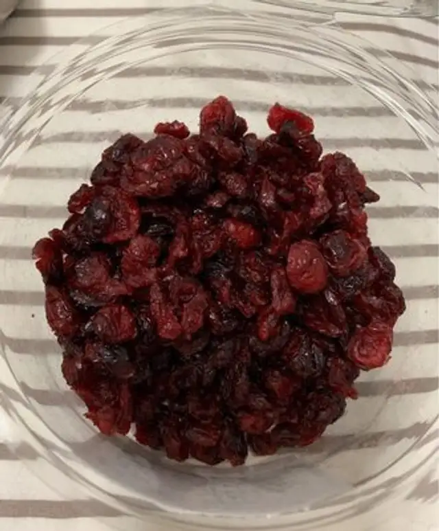 Cramberries sechees en moitiés
