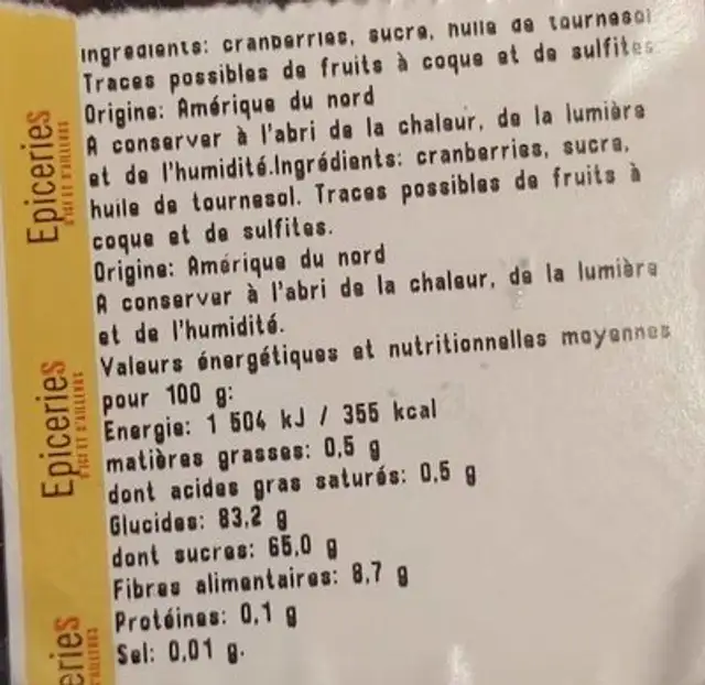 Cranberries séchées en moitiés nutrition facts table