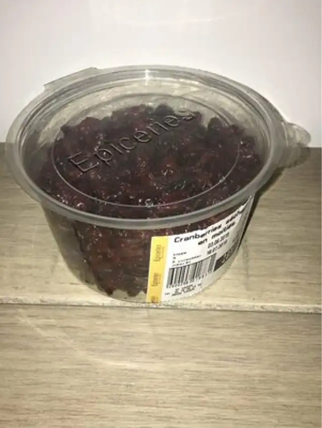 Cranberries séchées en moitiés