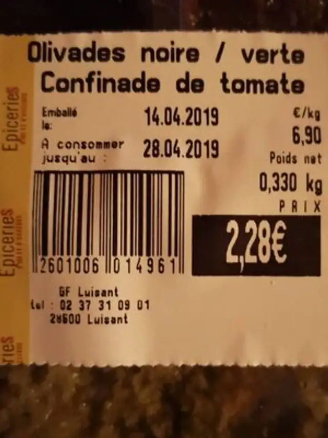 Oliva de noire, verte, confinade de tomate