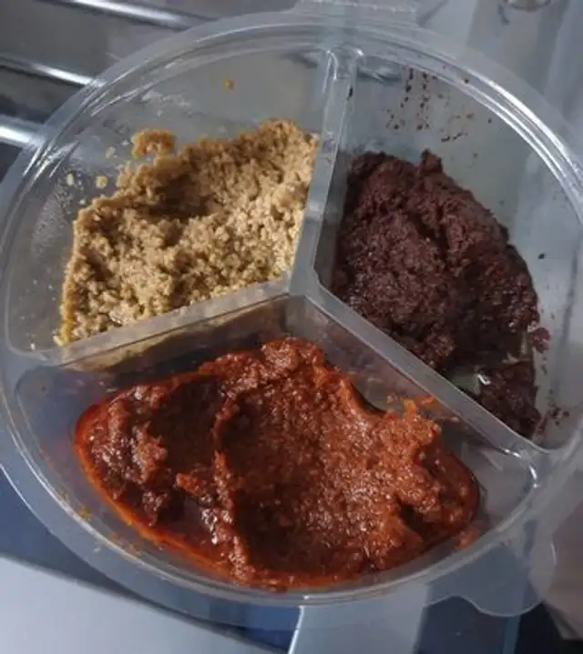Olivades noire / verte et confinade de tomates