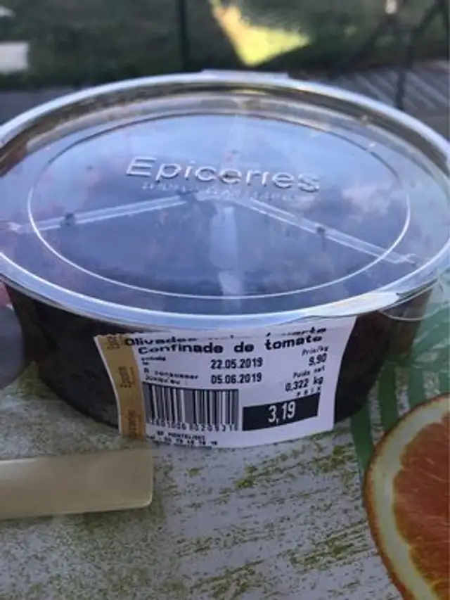 Olivades noire /  verte. Confinade de tomate