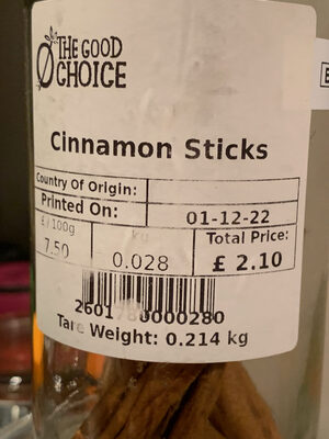 Cinnamon sticks
