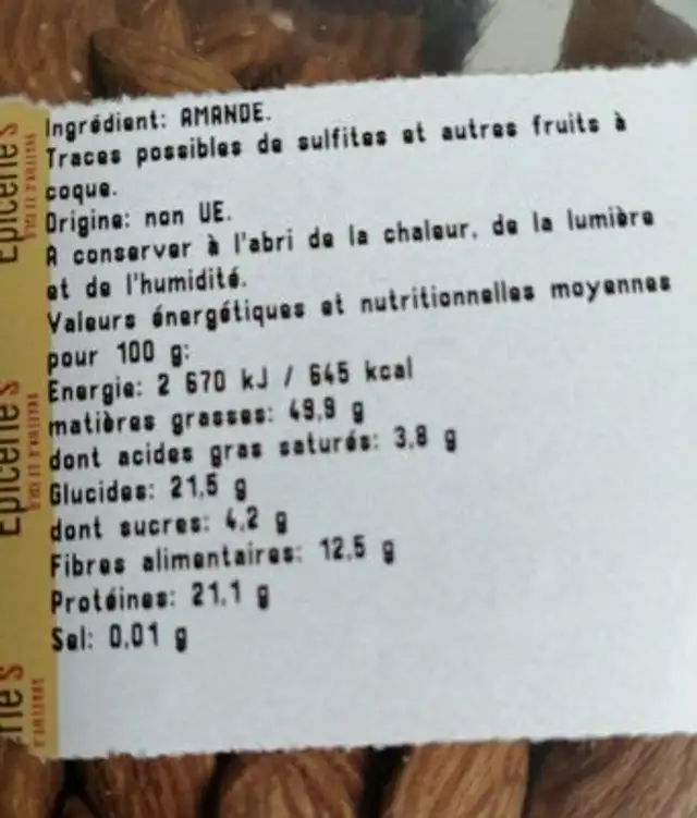 Amande décortiquée nutrition facts table
