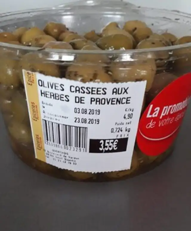 Olives cassées aux herbes de provence
