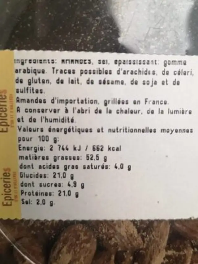 Amandes grillées à sec et salées nutrition facts table