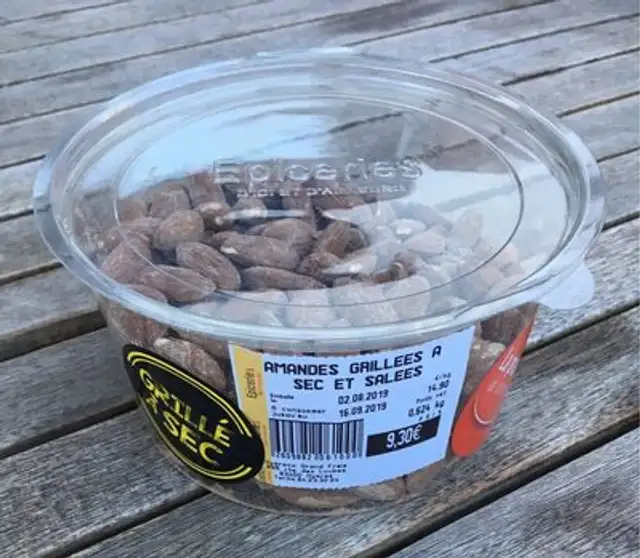 Amandes grillées à sec et salées