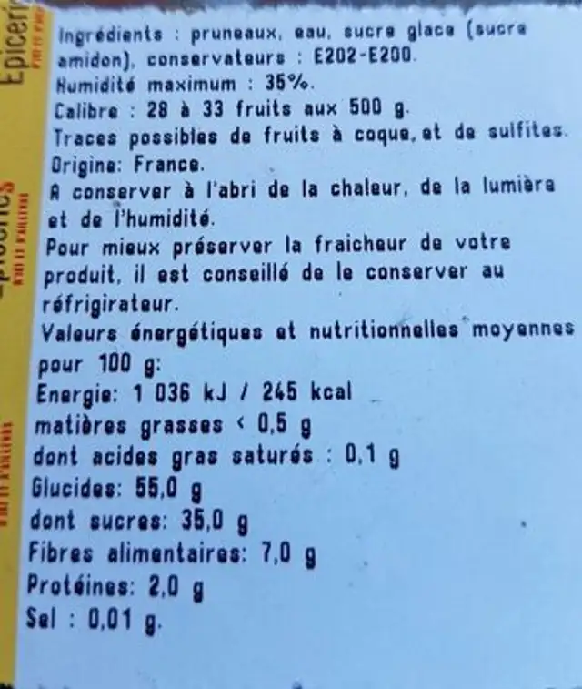 Pruneaux nutrition facts table