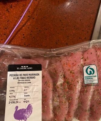 Pechuga de pavo marinada a las finas hierbas