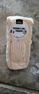 Käsezubereitung aus Käse und Paprika und Chilli