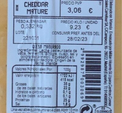 Queso cheddar mature
