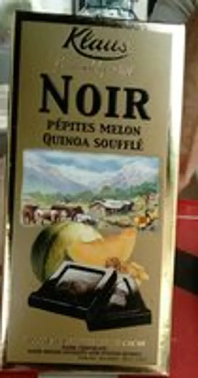 Chocolat noir aux pépites au melon et au quinoa soufflé