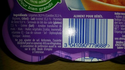 Tendresse de semoule et son mouliné de carottes au lait