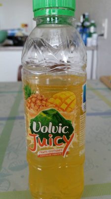 Volvic Juicy au jus de fruit exotiques