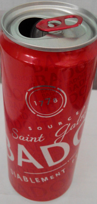 Eau minérale naturelle gazeuse