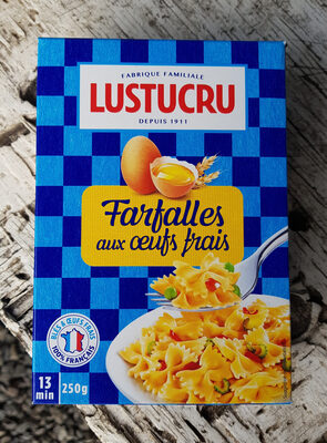 Farfalles aux œufs frais