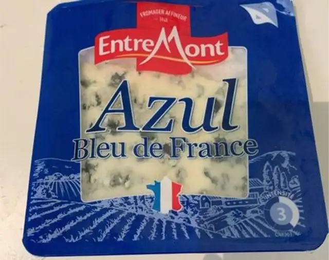 Queso azul front packaging