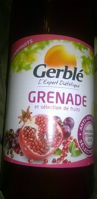Grenade et sélection de fruits