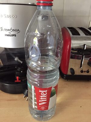 Eau minérale baturelke