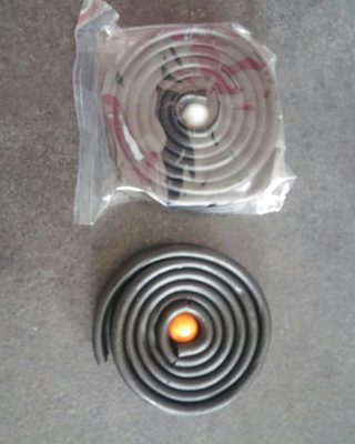 Rouleau de Réglisse avec une Gomme à Mâcher