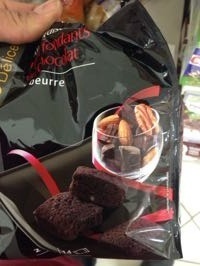 MINI FONDANT AU CHOCOLAT ET AUX ECLATS D'AMANDES et NOIX DE PECAN