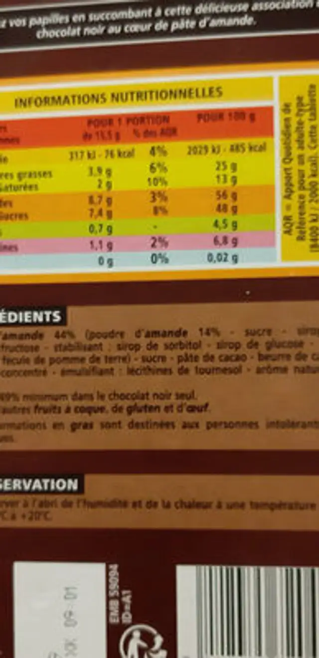 Chocolat noir fourré pâte d'amande ingredients label
