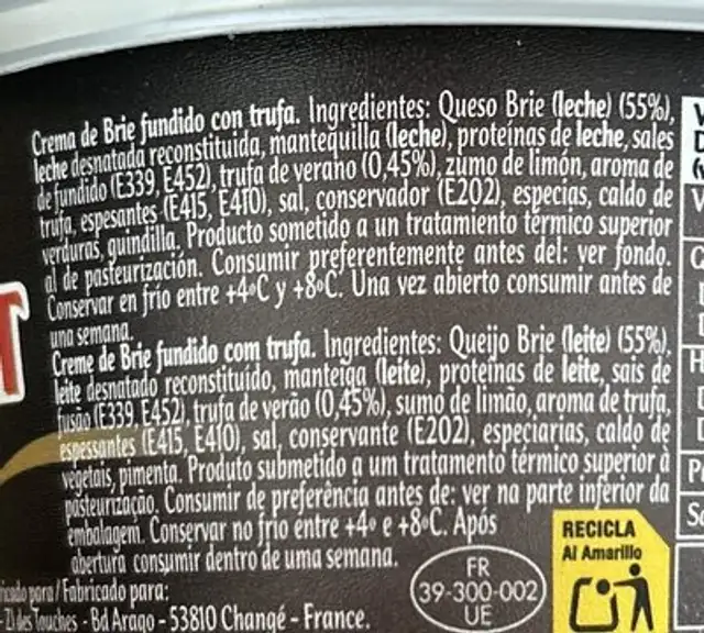 Cream cheese Brie with truffle ingredients label