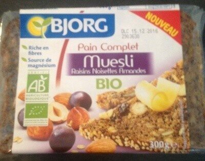 Pain Complet Muesli Raisins Noisettes Amandes front packaging