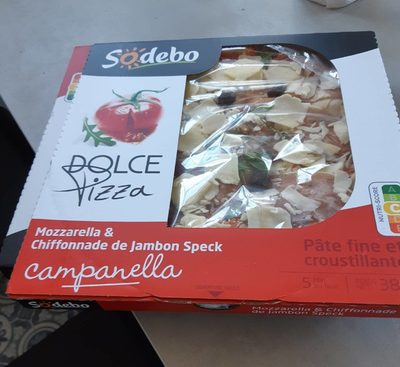 Doive pizza mozzarella et chiffonnnade de jambon speck