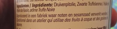 Huile de pépins de raisin aromatisée à la truffe noire