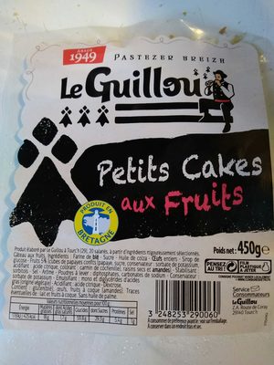 Petits Cakes aux Fruits et aux Œufs Frais