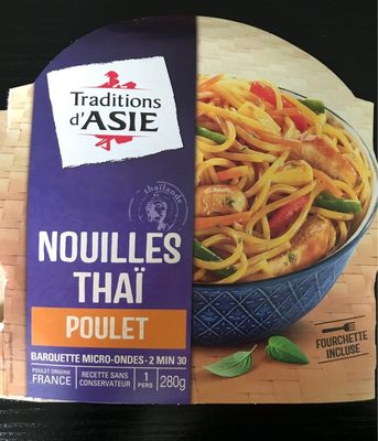 Nouilles thaï au poulet avec sauce soja caramélisée