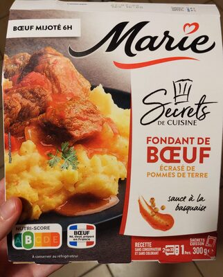 Fondant de bœuf écrasé de pommes de terre, sauce à la basquaise