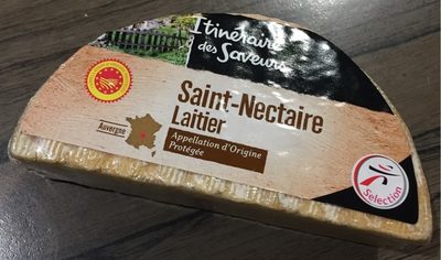 SAINT NECTAIRE 1/2 AOP LP 300G Massif TRAD