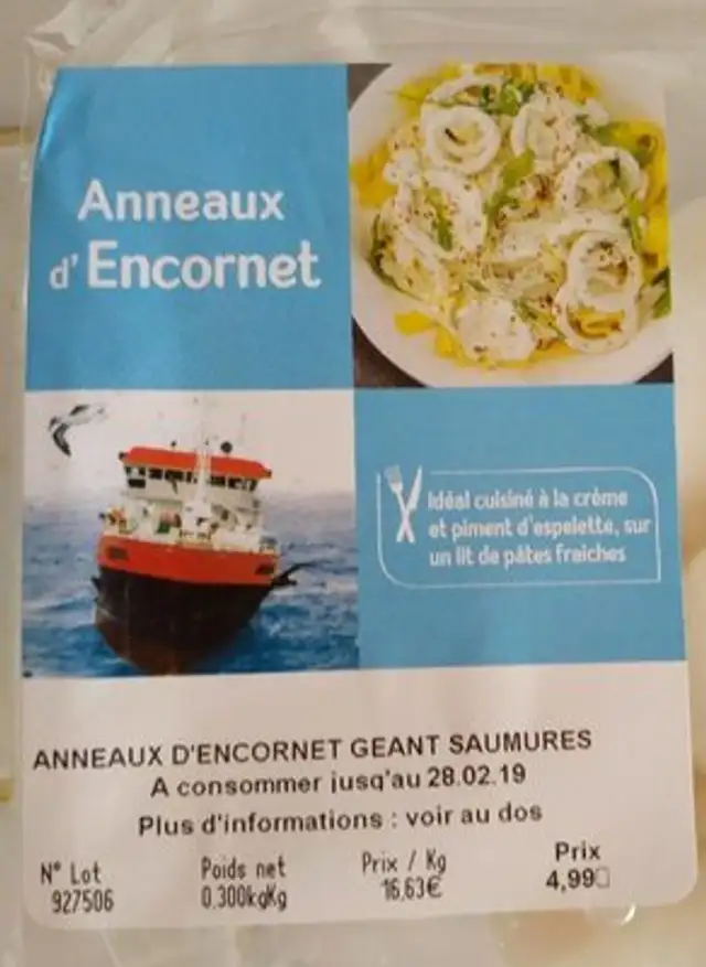 Anneaux d'encornet géant saumure