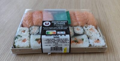 Assortiment sushis saumon fjords Norvège, transformé en France, barquette, 18 pièces